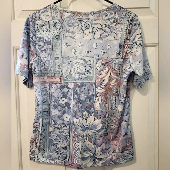 Blair Abstract Printed Short Sleeve, size M - Picture 4 of 5
